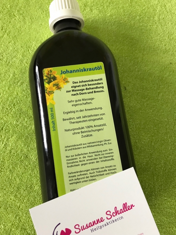 Johanniskrautöl für die Breuß-Massage